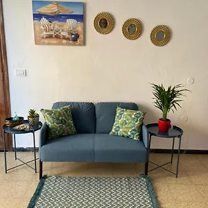  Apartment Sarahs Kite En Playa Del Burrero Spanien